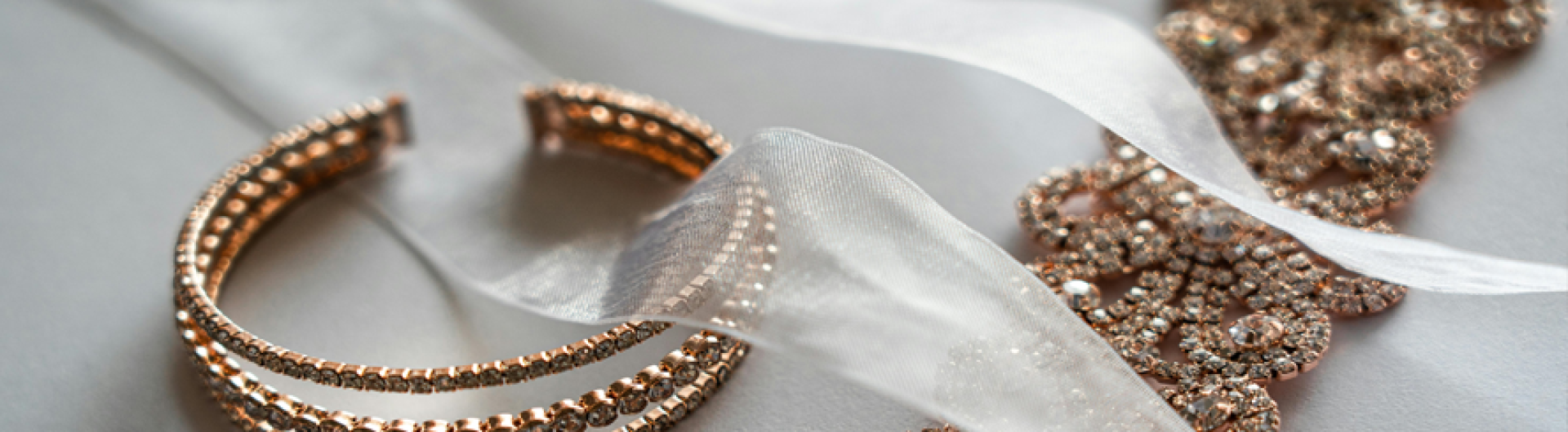 Tendances bijoux pour la saison printemps-été 2024