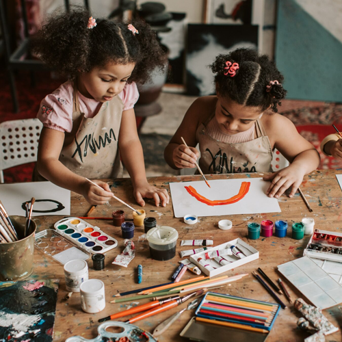 Atelier découverte jeune artiste peintre